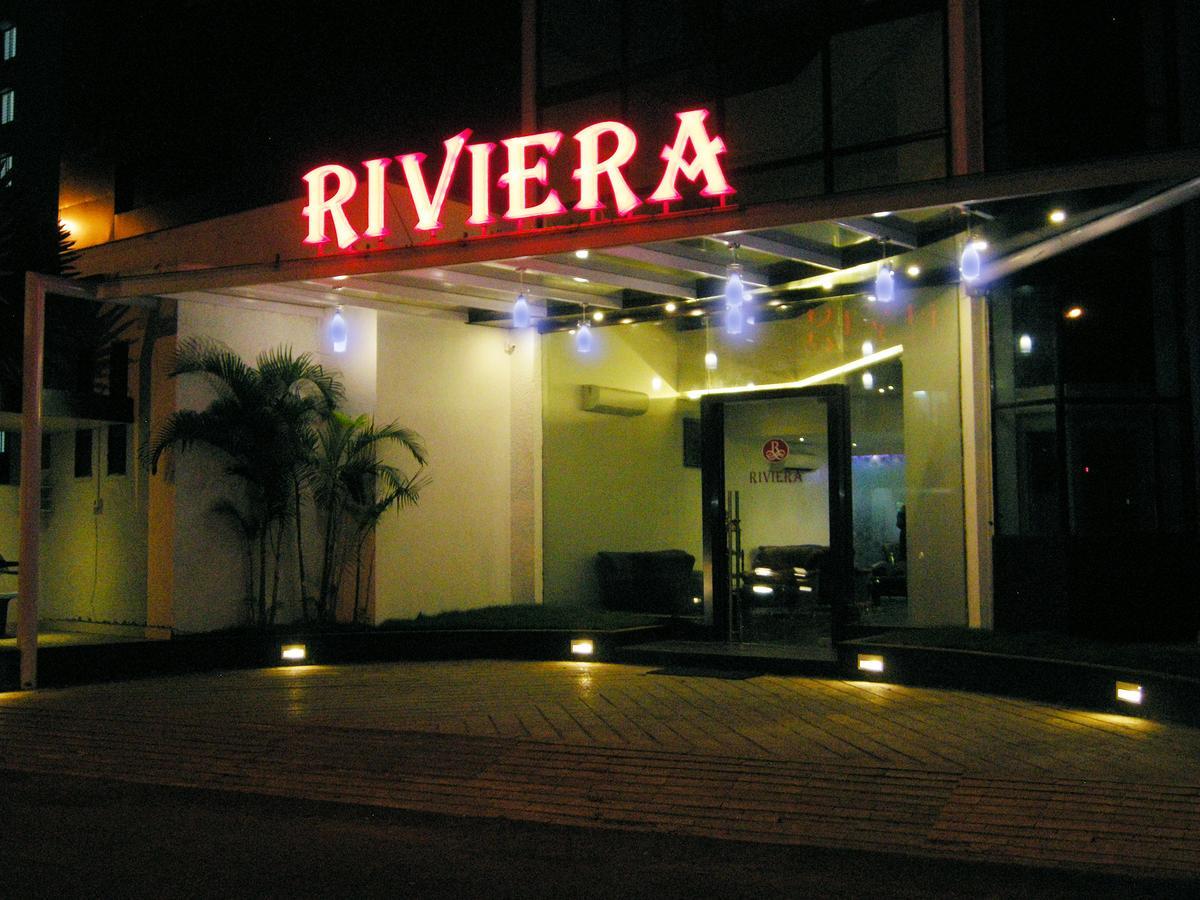 Oyo 10672 Hotel Riviera Nászik Kültér fotó
